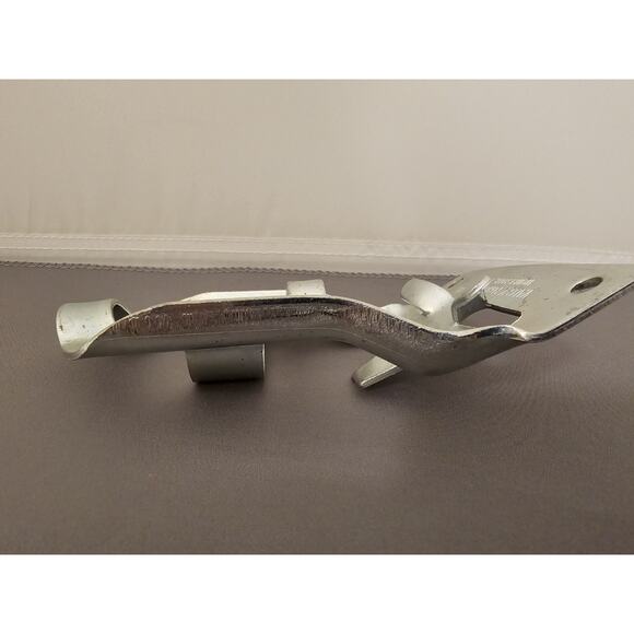 Vintage Valley Forge Steel Angled Wall Mount 3/4" Bracket Flag Pole Holder - USA - Picture 6 of 6